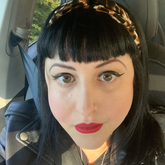 Meet your Posher, Robin - Picture 3 of 3